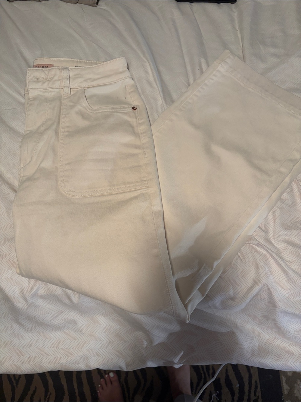 DL1961 Cream High-Rise Wide Leg Hepburn Jeans - 26